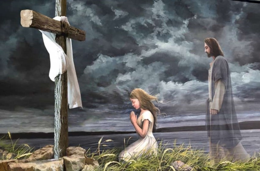 Christ-Cross &amp; Girl Praying (2)